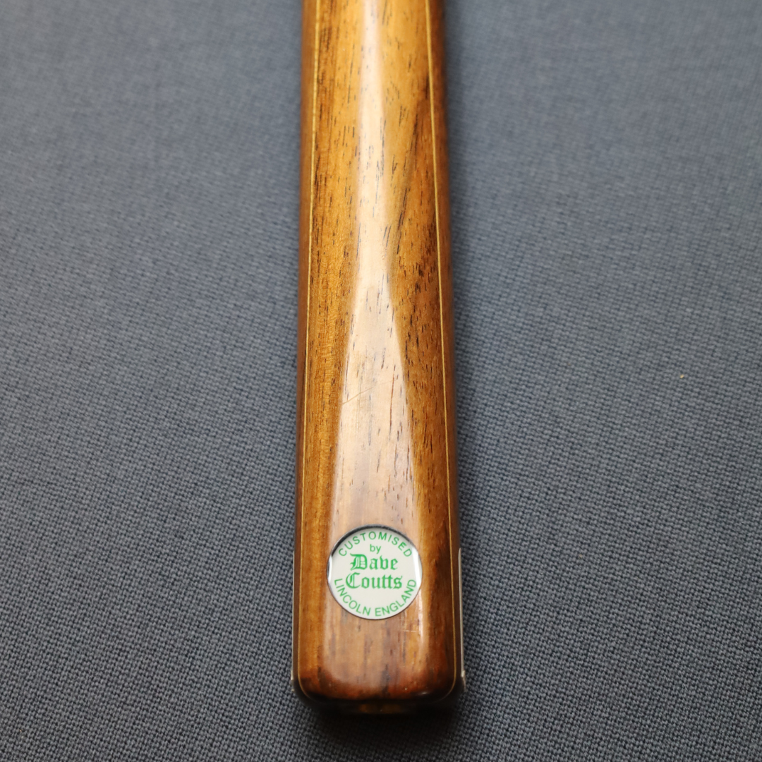 Dave Coutts used snooker cues